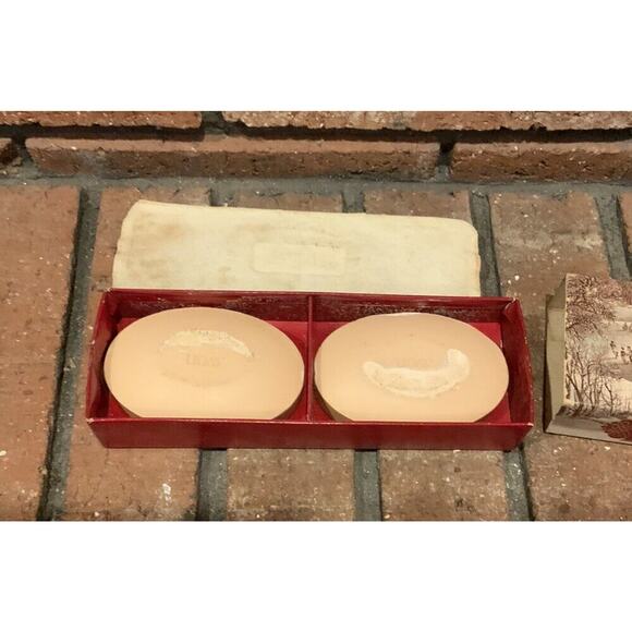 Vintage Avon 1876 Winterscapes 2 Special Occasion Fragrance Bar Soaps - Picture 3 of 5